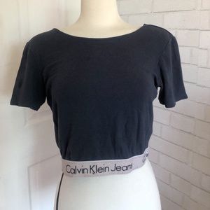 CALVIN KLEIN CROP TOP